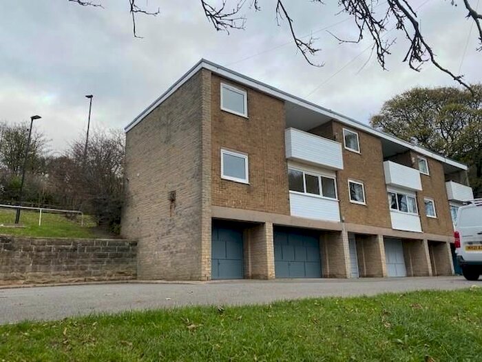 3 Bedroom Detached House To Rent In Sands Close, Sheffield, South Yorkshire, Uk, S14