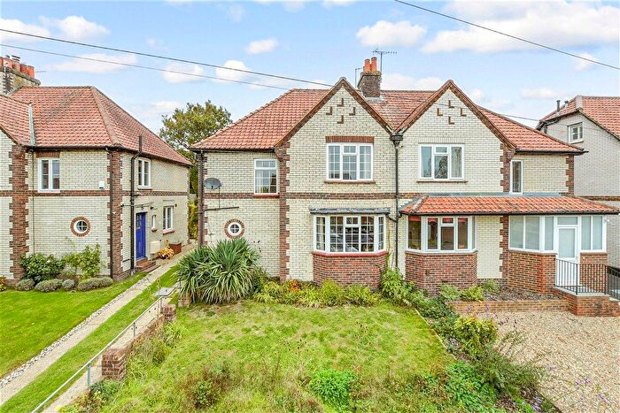 3 Bedroom Semi-Detached House For Sale In Chalkpit Terrace, Dorking, Surrey, RH4