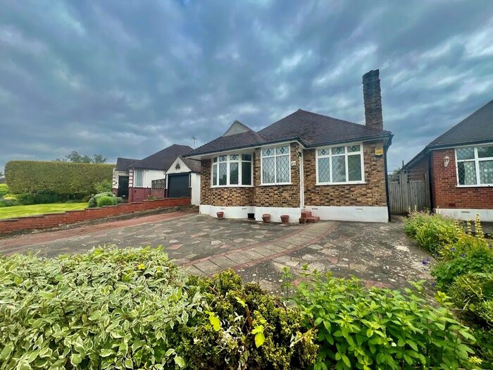 2 Bedroom Detached Bungalow To Rent In Rodney Gardens, Pinner, HA5