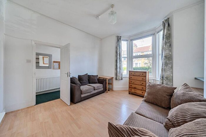 4 Bedroom Terraced House For Sale In Farley Road, Catford, London, SE6