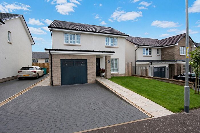 4 Bedroom Detached House For Sale In Windsor Drive, Airdrie, ML6