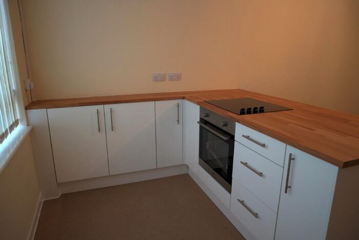 1 Bedroom Flat To Rent In Station Road, New Milton, BH25