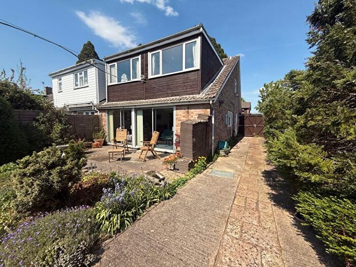 4 Bedroom Semi-detached House For Sale In Colerne Drive, Hucclecote, Gloucester, GL3