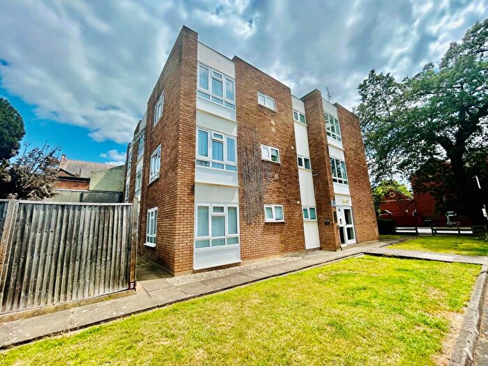 Studio To Rent In Ashlawn House, Forfield Place, Leamington Spa, CV31