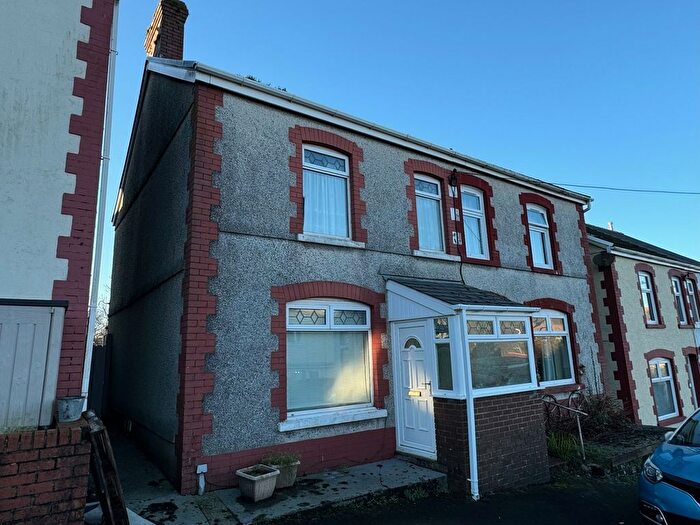 3 Bedroom Semi-Detached House For Sale In Jones Terrace, Glanamman, Ammanford, Carmarthenshire., SA18