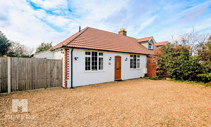 2 Bedroom Bungalow For Sale In Woolsbridge Road | Ringwood |, BH24