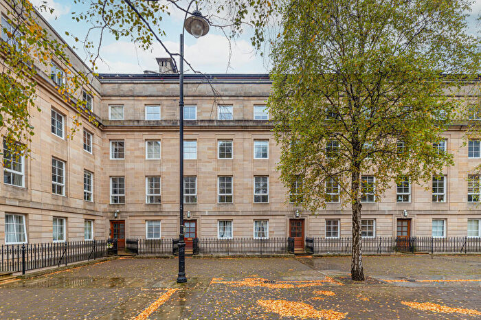2 Bedroom Apartment To Rent In St Andrews Square, Glasgow, G1