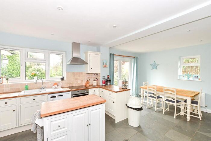 4 Bedroom Chalet For Sale In Hurston Lane, Storrington, West Sussex, RH20