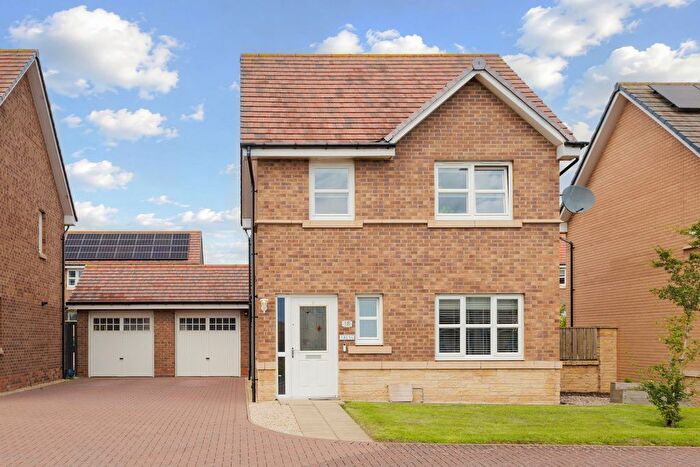 3 Bedroom Detached House For Sale In Birch Avenue, Burntisland, KY3