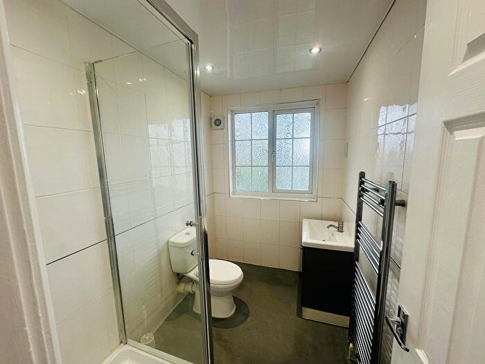 5 Bedroom Semi-Detached House To Rent In West Avenue, Westerhope, NE5