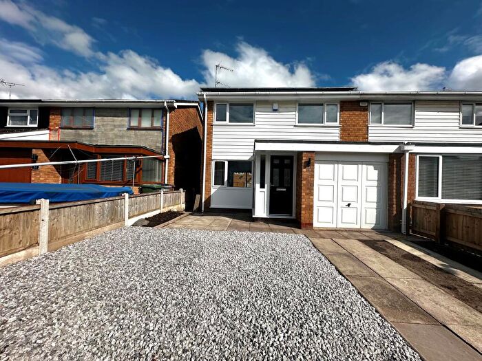 3 Bedroom House To Rent In Carr Gate, Wirral, CH46