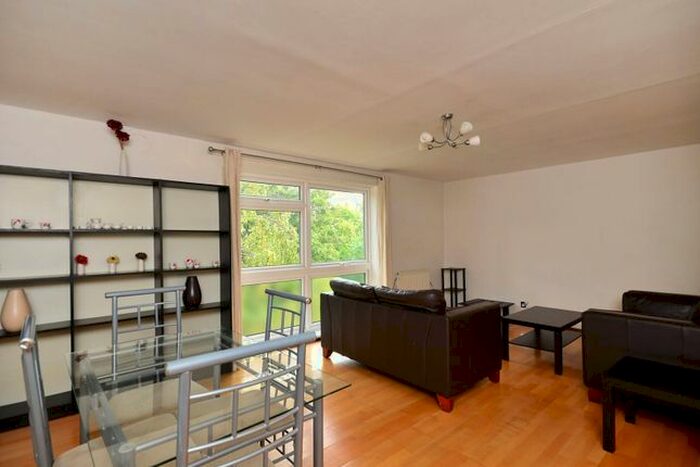 2 Bedroom Flat To Rent In Inglis Road, Ealing Common, London, W5