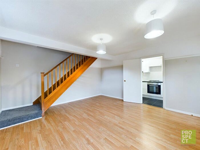 2 Bedroom Terraced House To Rent In Horsham Road, Owlsmoor, Sandhurst, Berkshire, GU47