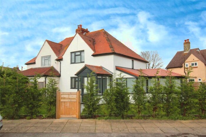 3 Bedroom Semi-Detached House To Rent In Cadnam Road, Southsea, Hampshire, PO4