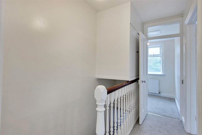 3 Bedroom Terraced House For Sale In Seal Road, Sevenoaks, Kent, TN14