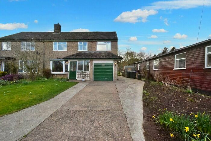 4 Bedroom Semi-Detached House For Sale In South Street, Scamblesby, LN11