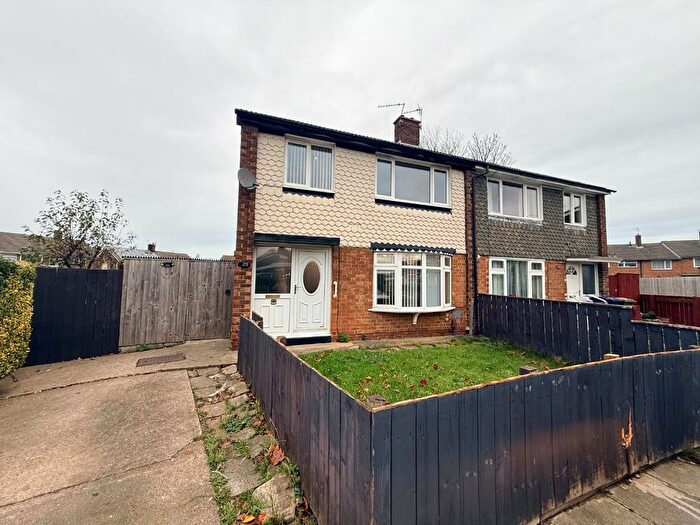 3 Bedroom Semi-Detached House To Rent In Sandsend Road, Middlesbrough, TS6