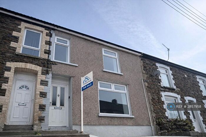 2 Bedroom Flat To Rent In Jubilee Road, New Tredegar, NP24
