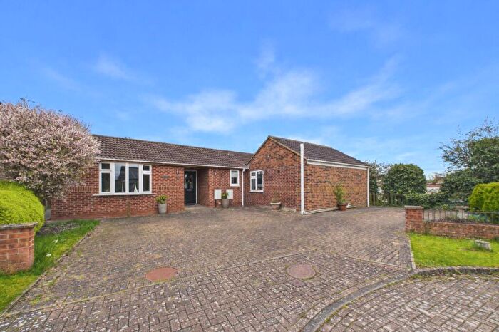 4 Bedroom Detached Bungalow For Sale In Beck Close, Howden, DN14