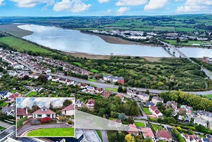 4 Bedroom Detached Bungalow For Sale In Old Sticklepath Hill, Sticklepath, Barnstaple, EX31