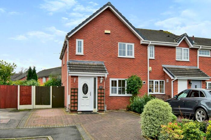 3 Bedroom Semi-Detached House To Rent In Sedburgh Close, Sale, Greater Manchester, M33