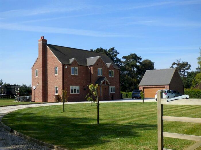 4 Bedroom Farmhouse To Rent In Netherseal, Swadlincote, Derbyshire, DE12