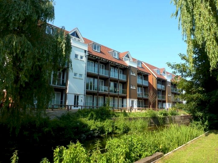 2 Bedroom Flat To Rent In The Rope Walk, Canterbury, Kent, CT1
