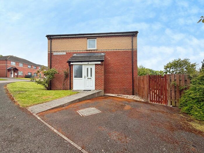 3 Bedroom Semi-Detached House To Rent In Manor Oaks Drive, Manor Castle, Sheffield, S2