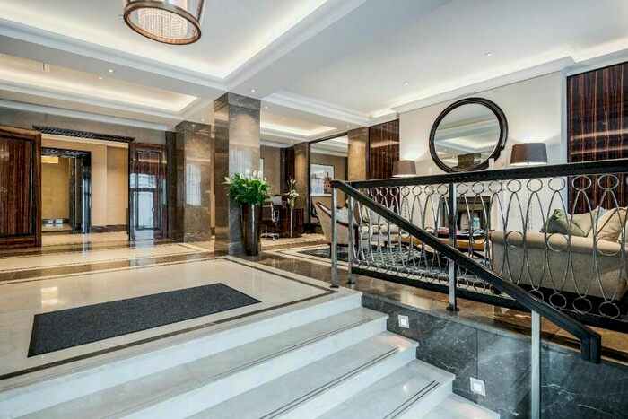 3 Bedroom Flat To Rent In Whitehall Place, London, SW1A