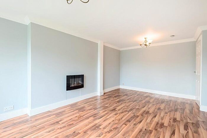 2 Bedroom Bungalow To Rent In Gorsedale, Sutton Park, Hull, East Yorkshire, HU7
