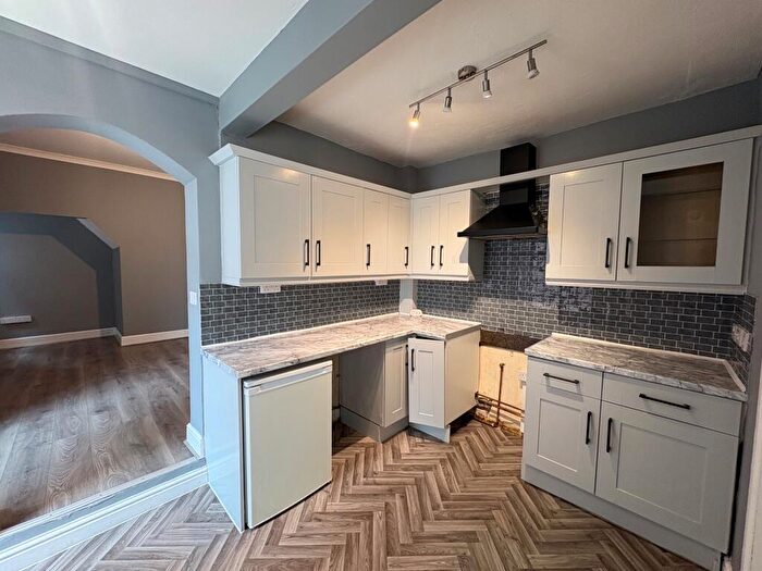 3 Bedroom End Of Terrace House To Rent In Park Street, Mansfield Woodhouse, NG19