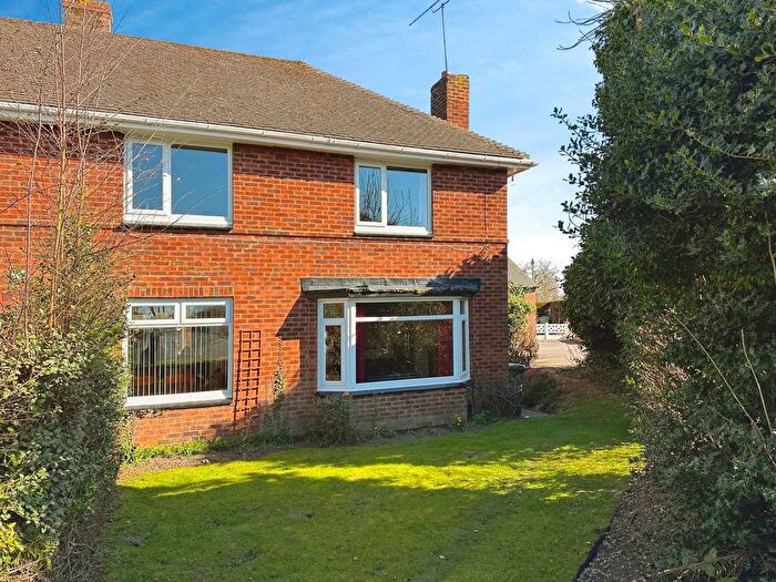 3 Bedroom Semi-Detached House For Sale In School Road, Tettenhall Wood, Wolverhampton, WV6