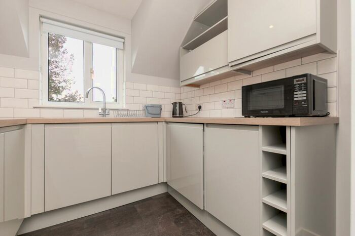 2 Bedroom Apartment To Rent In Cartbank Grove, Flat /, Cathcart, Glasgow, G44