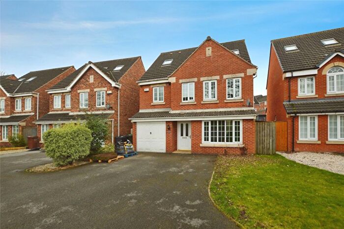 4 Bedroom Detached House To Rent In Sharp House Road, Leeds, West Yorkshire, LS10