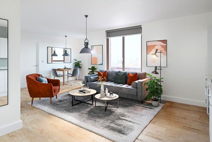 2 Bedroom Flat For Sale In Talbot Road, Old Trafford, Manchester, M16