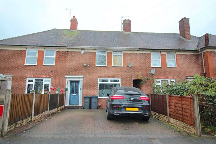 3 Bedroom Terraced House For Sale In Glebe Farm Road, Birmingham, B33