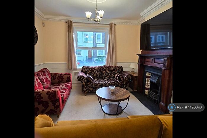 3 Bedroom End Of Terrace House To Rent In Alpha Road, London, SE14