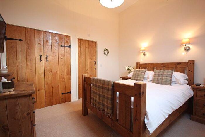 3 Bedroom Cottage To Rent In Dove Farm Barns, Caverswall, ST11