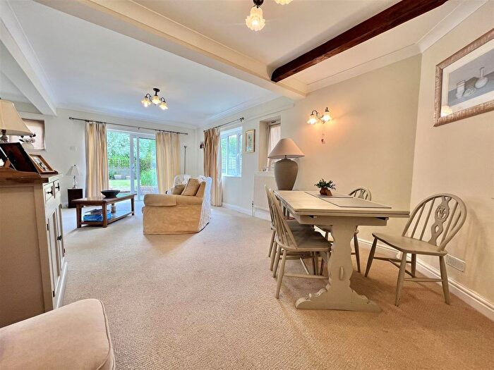 2 Bedroom Barn Conversion For Sale In Shorts Green Lane, Motcombe, Shaftesbury, SP7