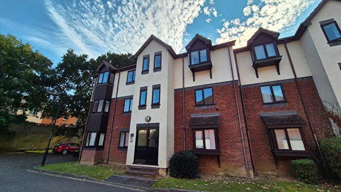 1 Bedroom Apartment To Rent In Close To General Hospital, SO16