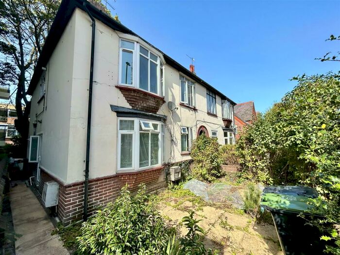 2 Bedroom Apartment To Rent In Cardiff Road, Luton, LU1