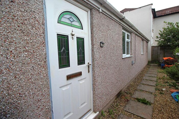 1 Bedroom Bungalow To Rent In Brynland Avenue, Bishopston, Bristol, BS7