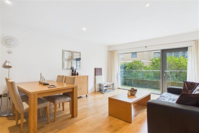 1 Bedroom Apartment To Rent In Grove Park Oval, Gosforth, Newcastle Upon Tyne, NE3