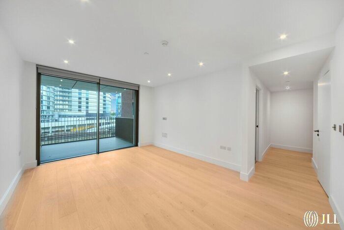 1 Bedroom Apartment To Rent In Prince Of Wales Drive, SW11