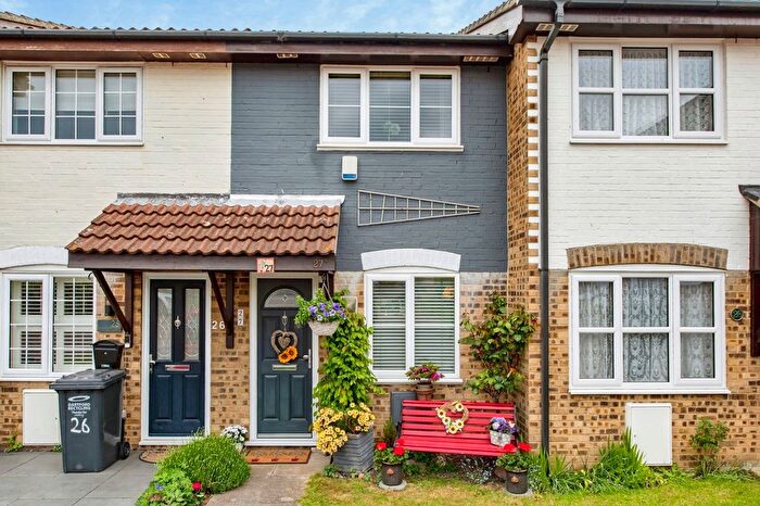 1 Bedroom Terraced House For Sale In Brewers Field, Dartford, Kent, DA2