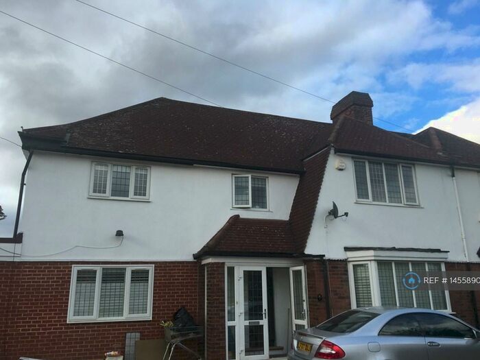 5 Bedroom Semi-Detached House To Rent In Lodge Lane, Bexley, DA5