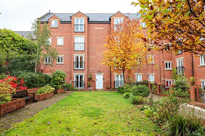 2 Bedroom Flat For Sale In Battle Hill, Hexham, NE46