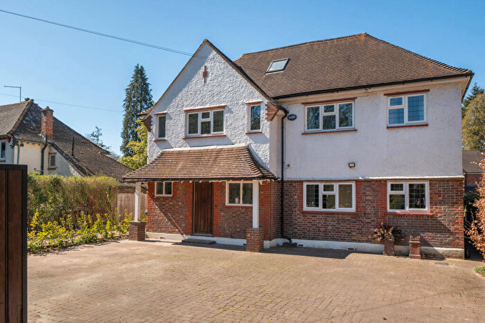 5 Bedroom Detached House For Sale In Fulmer Road, Gerrards Cross, Buckinghamshire, SL9