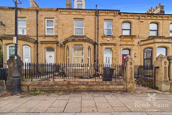 7 Bedroom Terraced House For Sale In Water Street, Springwood, Huddersfield, Kirklees, HD1