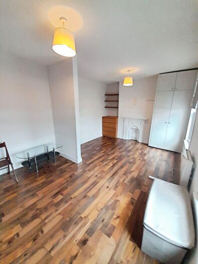 1 Bedroom Flat To Rent In Ilford Lane, Ilford, IG1